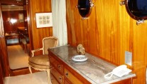 Motor yacht MONACO -  Cabin detail